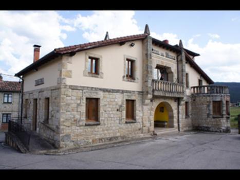 Hotel Rural Del Medico Regumiel de la Sierra Exterior photo